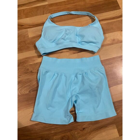 Boutique Baby Blue Scrunch Booty Compression Shorts Bra Set Size M NWOT - Picture 1 of 6